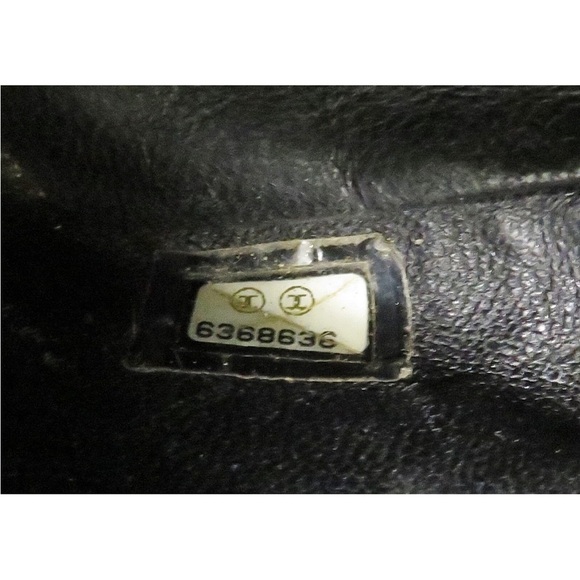 Chanel Glossy Black Quilted Shoulder Bag - Picture 11 of 12